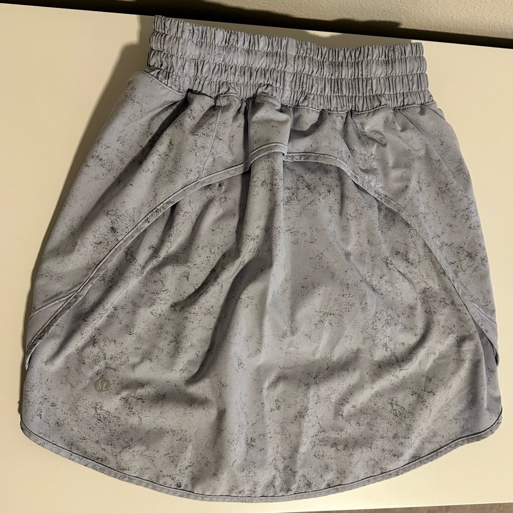 Lulu lemon skirt SIZE 2